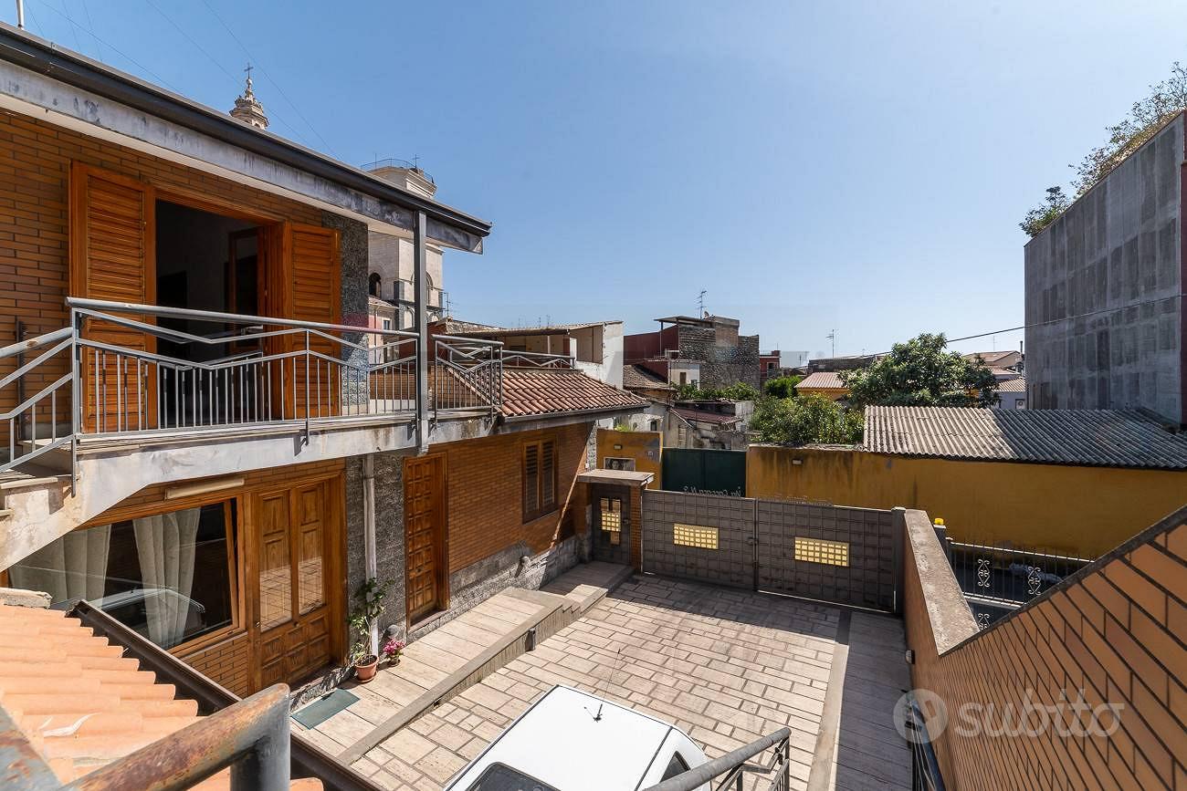 Appartamento - Aci Catena - Vista 3