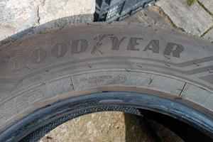 Set pneumatici estivi Goodyear 