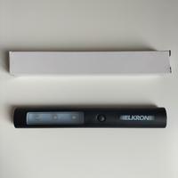 Torcia Led compatta con magneti.
Batterie incluse