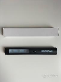 Torcia Led compatta con magneti.
Batterie incluse