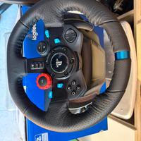 Volante logitech G29 con pedaliera.
