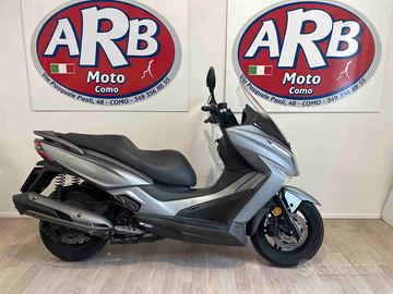 Kymco X-Town 300i standard