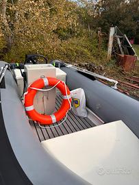 Gommone + mercury 25cv + carrello