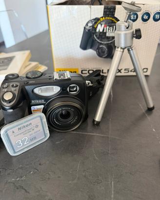 Nikon coolpix 5400