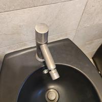 Rubinetto bidet e lavabo