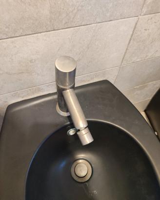 Rubinetto bidet e lavabo