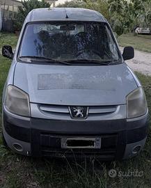 Furgone, autocarro