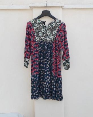 Abito  floreale , cotone,  134 cm . Zara. Nuovo