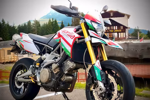 Aprilia Dorsoduro 750