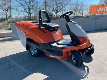 Trattorino tagliaerba STIHL RT 4082 Nuovo