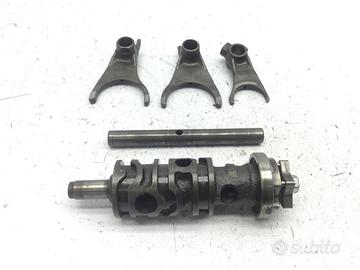 HONDA VF 1000 F 998 DESMO DESMOTROMICO E FORCHETTE