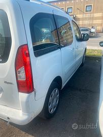 Peugeot Parter 1.6 diesel autocarro