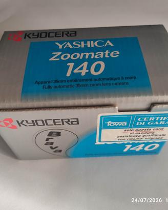 Fotocamera analogica yashica