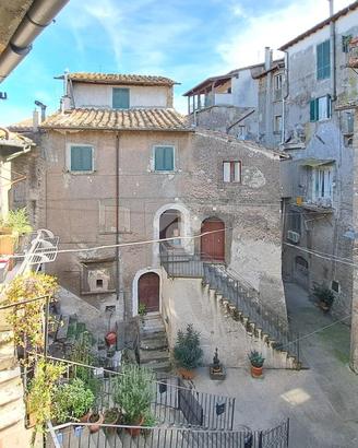 2 LOCALI A VIGNANELLO