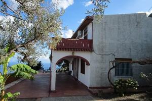 Casa singola collina/mare 10 posti Costa jonica