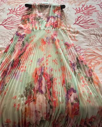 Abito Twinset a fiore e stelle.