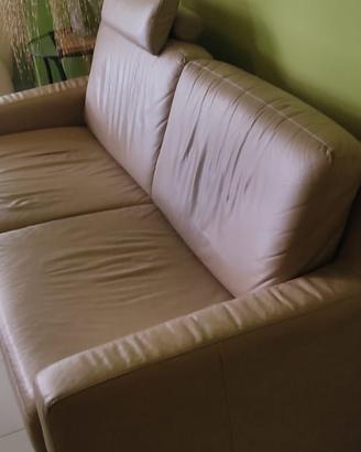 “(R E G A L O)” divano due posti