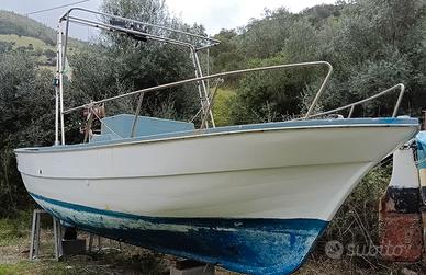 Barca da Pesca Completamente resinata 6 mt