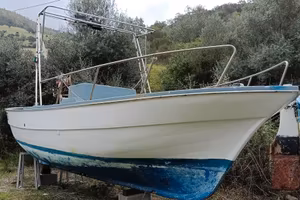 Barca da Pesca Completamente resinata 6 mt