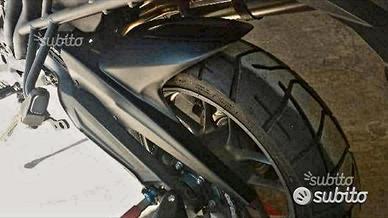 Parafanghi Triumph Tiger 800 dal 2011 in poi, nero