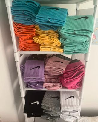 Calzini nike di vari colorazioni mai usati nuovi