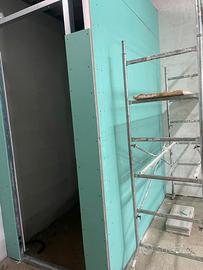 Locale commerciale , artigianale