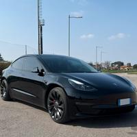 Tesla Model 3 PERFORMANCE