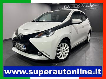 Toyota Aygo 1.0 VVT-i 69 CV 5 porte x-play MY
