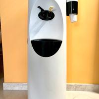 erogatore distributore dispenser acqua