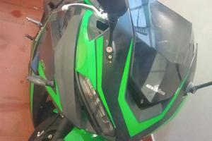 Moto sportiva GP2 125 come nuova