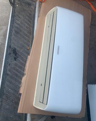 Split SAMSUNG AQV12YWAN