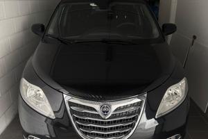 Lancia Ypsilon 1.2 69 CV 5 porte Gold