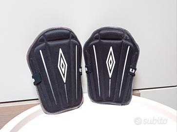 Umbro parastinchi calcio