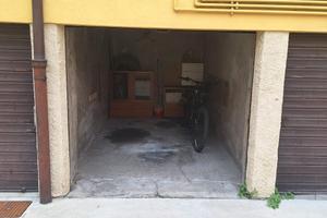 garage - autorimessa  9 m²