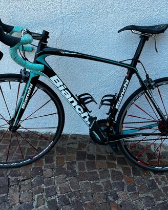 Bici da corsa bianchi carbonio