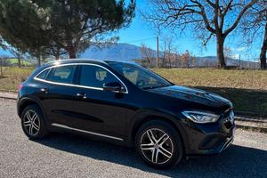MERCEDES-BENZ GLA 200 d AUTOMATIC