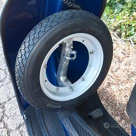 supporto per vespa completo di ruota