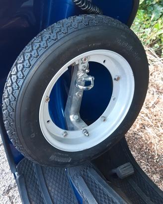 supporto per vespa completo di ruota