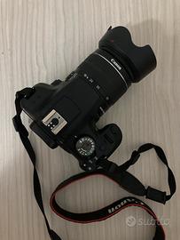 Fotocamera Canon 2000D