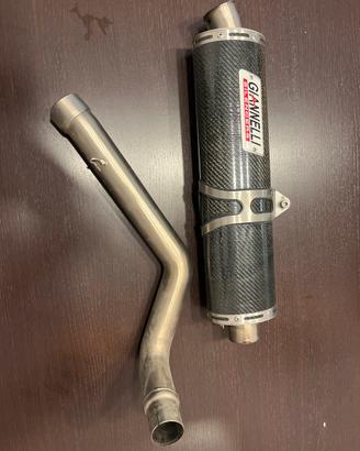 Silenziatore in carbonio honda hornet