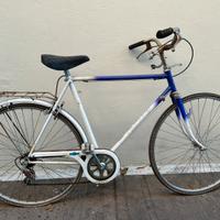 Bicicletta da uomo dismessa