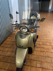 Scooter Aprilia scarabeo 200