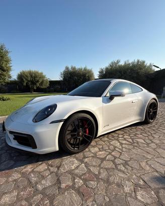 Porsche 4 gts 2023