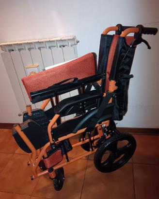 Sedia a rotelle Mobiclinic Pyramid
