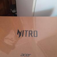Computer Acer Nitro V17