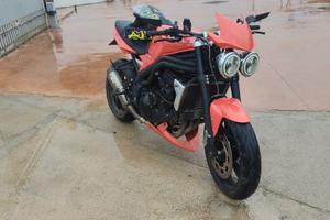 Triumph Speed triple 1050