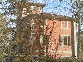 Rubiera .Villetta ind.te di mq 240 due unità