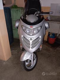 Kymco Grand Dink 250