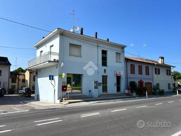 NEGOZIO A RIMINI