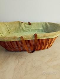 cesta in vimini per neonati